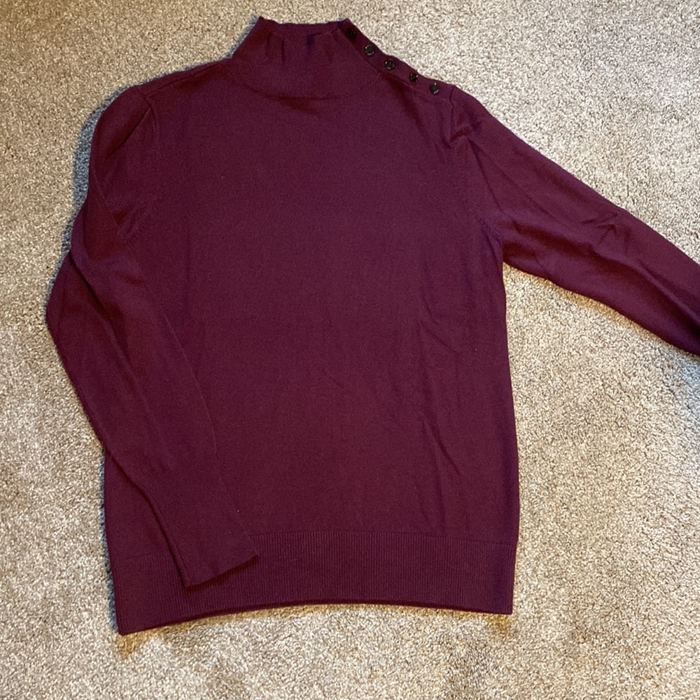 EUC Womens Ann Taylor Large Turtleneck Stretchy Maroon Sweater